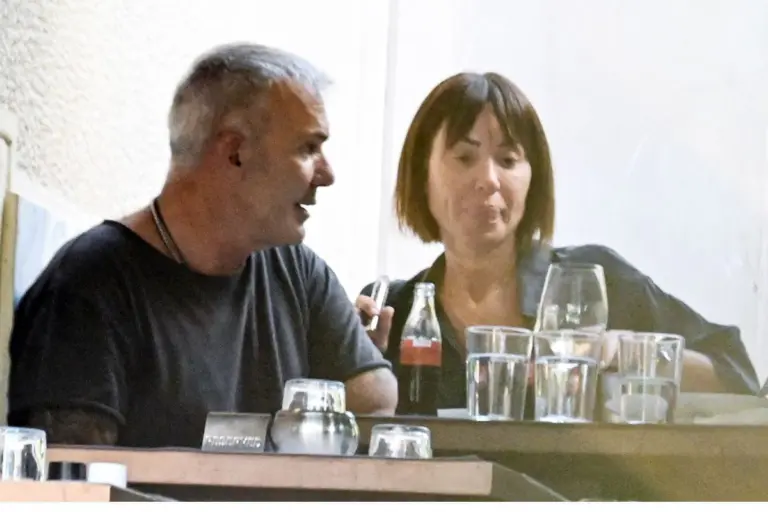 Η φάρσα της Λελέ Γκόφα που φρίκαρε τον Στέλιο Ρόκκο - Η επική αντίδραση του τραγουδιστή