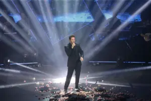 Νίκος Οικονομόπουλος: Δύο sold out βραδιές στο Κατράκειο για τα 20 χρόνια καριέρας