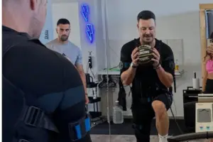 Πέτρος Κουσουλός: Έτσι προετοιμάζεται για τις «Αποκαλύψεις» της νέας σεζόν