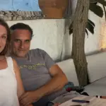 Καλοκαιρινή απόδραση στην Τήνο για τον Νίκο Ψαρρά και την Έλενα Καρακούλη
