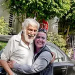 Με πι ο Ντικ Βαν Ντάικ σε έξοδο με τη 46 χρόνια νεότερη σύζυγό του στο Λος Άντζελες