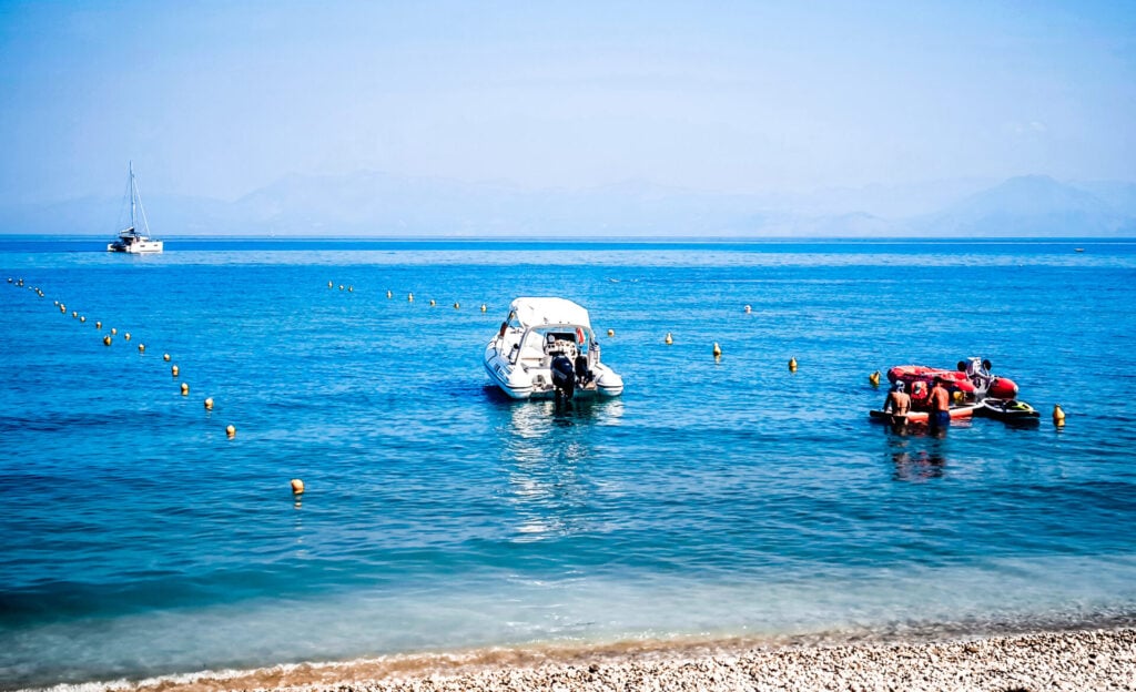 Καιρός: Πέφτει ο υδράργυρος έως το Σάββατο – Ισχυρά μελτέμια και μετά νέα άνοδος