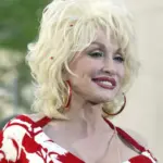 Σίγησε η φωνή του «Jolene» -Πέθανε η θρυλική τραγουδίστρια της κάντρι μουσικής Ντόλι Πάρτον