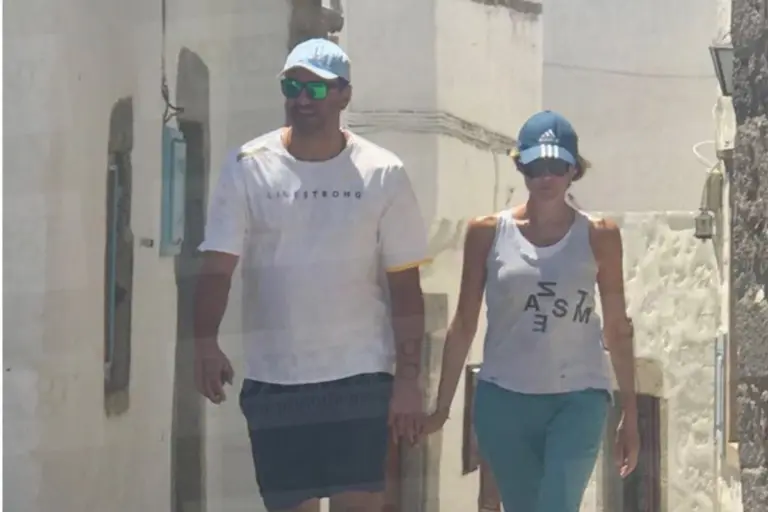 Μπαλατσινού – Κικίλιας: Tο γλέντησαν στην Πάτμο – Ο χορός του ζευγαριού