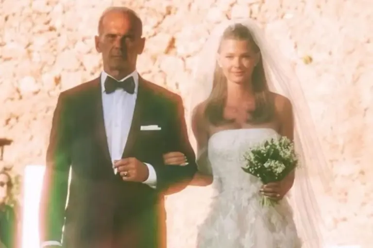 Πέτρος Κωστόπουλος: Η φωτογραφία από τον γάμο της κόρης του