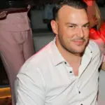 Σάκης Αρσενίου: Εκτάκτως στο νοσοκομείο ο τραγουδιστής