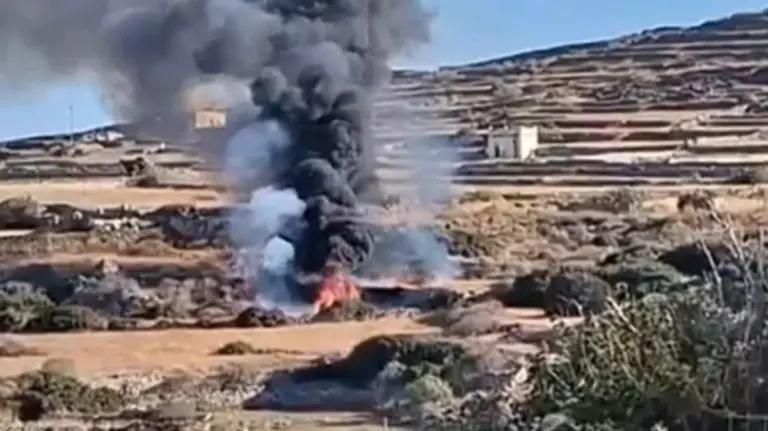 Tραγωδία στην Σίφνο από συντριβή ελικόπτερου - 3 νεκροί