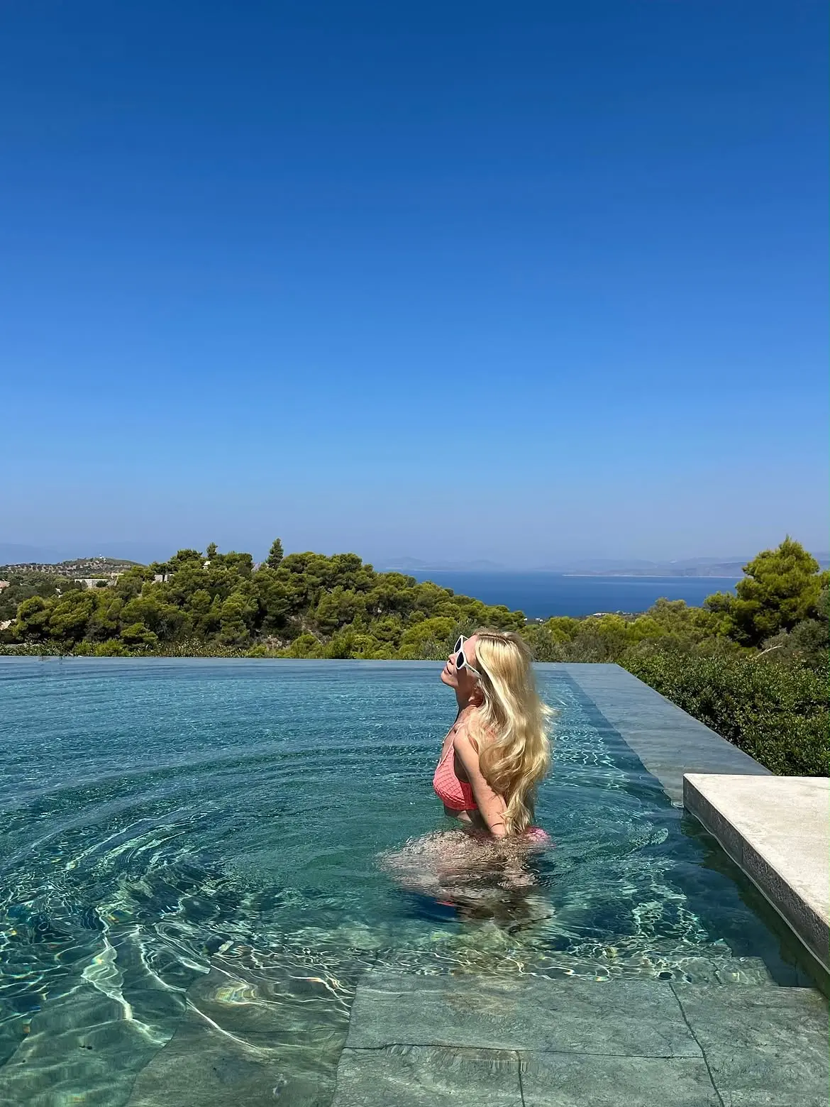 Κλόντια Σίφερ