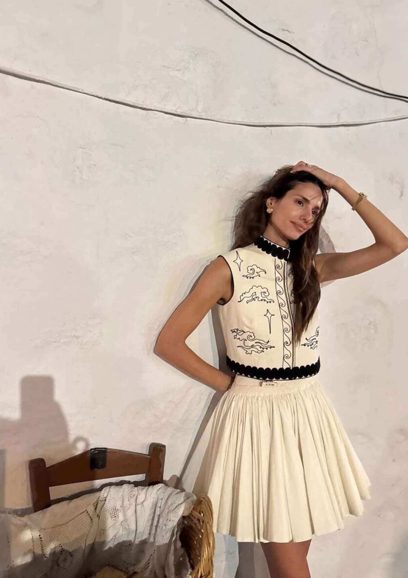 Η Ηλιάνα Παπαγεωργίου με φουστανέλα στο πανηγύρι