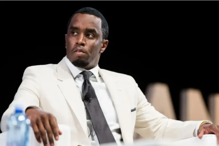 Diddy: Στη λίστα μαρτύρων για τη δολοφονία του Tupac – Οι ισχυρισμοί των εισαγγελέων