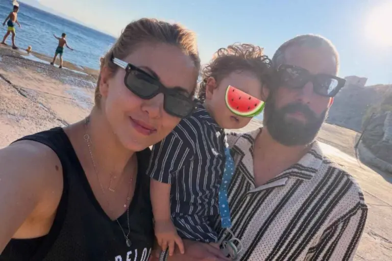 Φωτεινή Πετρογιάννη: Βραδινή έξοδος με τον Μιχάλη Ρουμπή και τον γιο τους - «Ο σούπερ μπαμπάς μας»