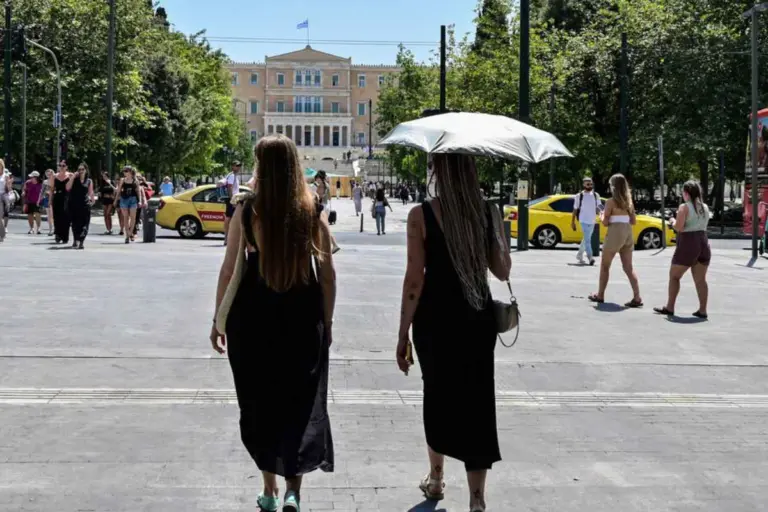 Καιρός: Καμίνι η χώρα με 42 βαθμούς - Πού αναμένονται μπόρες και καταιγίδες