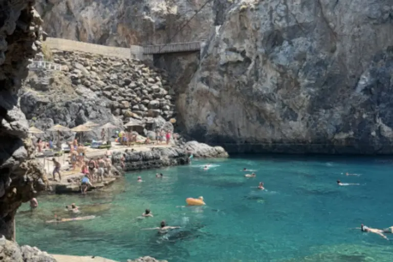 Καιρός: «Γλυκαίνει» το θερμόμετρο με 35άρια - Ο χάρτης με τα άγρια μελτέμια