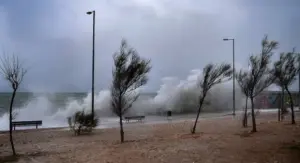 Καιρός: Έρχεται αλλαγή σκηνικού με βροχές, καταιγίδες και «βουτιά» της θερμοκρασίας