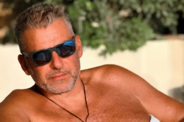 Γιώργος Λιάγκας: Η AI φωτογραφία που προκάλεσε καταιγισμό σχολίων – «Ο Τζορτζ Κλούνεϊ της Ελλάδας»