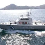 Θρίλερ στη Σύμη: Βρέθηκαν σώοι οι 7 από τους 8 επιβαίνοντες του ακυβέρνητου ιστιοπλοϊκού – Αγωνία για τον αγνοούμενο