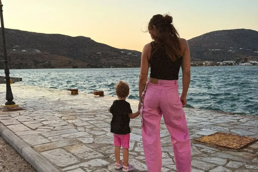 Μαίρη Συνατσάκη: Η υπέροχη φωτογραφία με την κόρη της και το τρυφερό σχόλιο της Ντορέττας Παπαδημητρίου