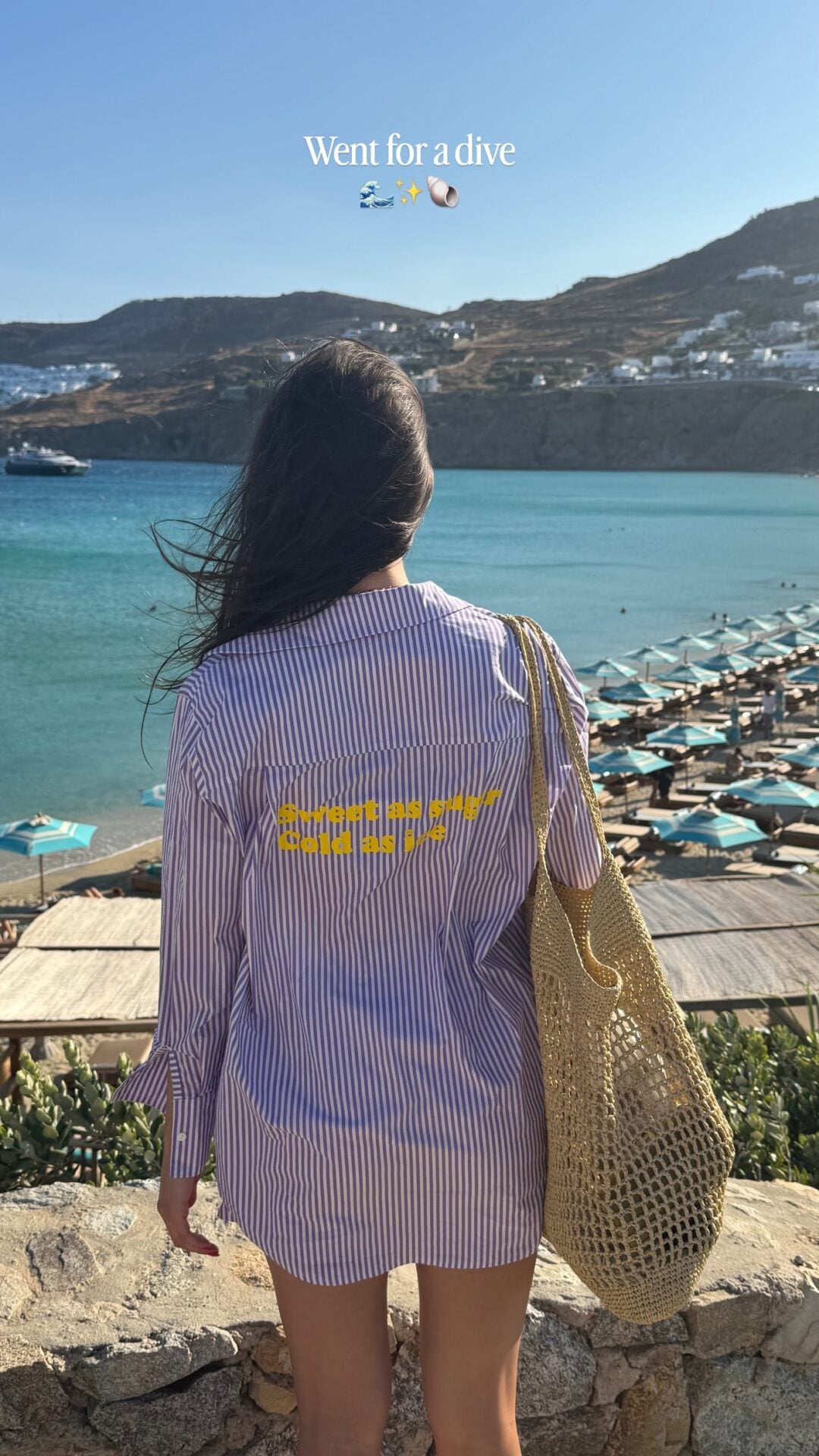 Η Μελίνα Νικολαΐδη στη Μύκονο