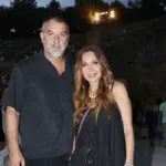 Δέσποινα Βανδή – Βασίλης Μπισμπίκης: Βραδινή βόλτα στην Καβάλα