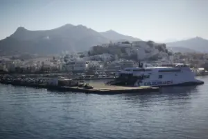 Πατατράκ για γκέι παρουσιαστή - Το ερωτικό ναυάγιο στη Νάξο και το κάζο από τον πρώην του
