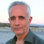 Σωκράτης Αλαφούζος: Η παιδική φωτογραφία και η εξομολόγηση για τον φόβο που κουβαλούσε μικρός