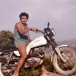 Αναγνωρίσατε τον easy rider; Κι όμως είναι γνωστός ηθοποιός της χώρας μας