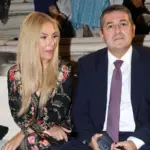 Τίνα Μεσσαροπούλου: Κρατά το χέρι του συζύγου της μετά τη σοβαρή περιπέτεια της υγείας του