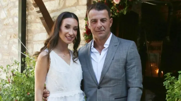 Δήμητρα Βαμβακούση: Η συγκινητική εξομολόγηση για την κόρη της – «Παναγία μου, δική σου είναι, όχι δική μου»