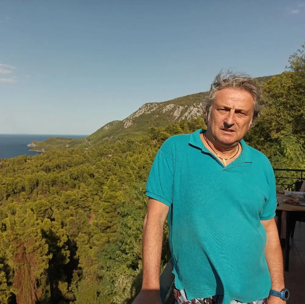 Κλίκα τσαρλατάνων – Πώς έπεισαν τον Μαζωνάκη με το παραμύθι για «ύπνωση και αποτοξίνωση» Κλίκα τσαρλατάνων – Πώς έπεισαν τον Μαζωνάκη με το παραμύθι για «ύπνωση και αποτοξίνωση»