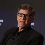 Γιάννης Μπέζος: Ανακοίνωσε το τέλος από τις  τηλεοπτικές σειρές
