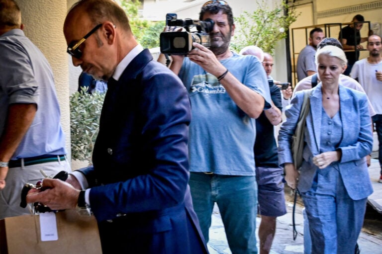 Γιώργος Μαζωνάκης: Συνελήφθησαν οι δύο γιατροί - Έπαθε ανακοπή την ώρα της πλασμαφαίρεσης