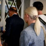 Μαζωνάκης: Η «ταρίφα» της πλασμαφαίρεσης και οι VIP πελάτες του ιατρείου