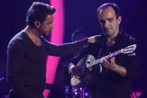 Γιώργος Μαζωνάκης: Το σπαρακτικό «αντίο» του μουσικού του – «Είμαστε οι τελευταίοι των Μοϊκανών»