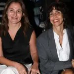 Μπέττυ Μπαζιάνα: Στο θέατρο χωρίς τον Αλέξη Τσίπρα – Η βραδινή έξοδος με φίλη της