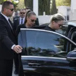 Βάσω και Μαρία Μαζωνάκη: Η αυστηρή εντολή μετά την ταφή – «Μην πλησιάσει κανείς τον τάφο»
