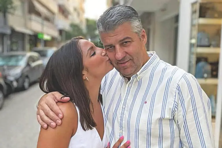 Χριστόδουλος Τοψίδης: Η κόρη του έγινε 24 και ο μπαμπάς της «λύγισε» από συγκίνηση