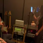 Βικτόρια Μπέκαμ: Η Posh Spice επέστρεψε στο στούντιο – Τι αποκάλυψε ο γιος της