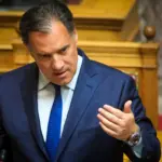 Παρέμβαση Άδωνη για τον θάνατο Μαζωνάκη: «Δεν επιτρέπεται η πλασμαφαίρεση σε απλό ιατρείο»
