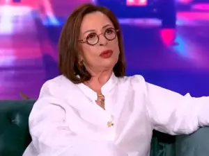 Χαρούλα Αλεξίου: Η μεγάλη εξομολόγηση στην Αθηναΐδα Νέγκα – «Έχω εκατομμύρια ενοχές ως μητέρα»