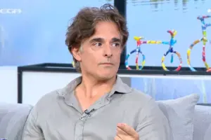 Αντώνης Μυριαγκός για «Καποδίστρια» και «Δύο Μαύρα Πουκάμισα»: «Δέχομαι την κριτική, αλλά κρατάω μια απόσταση»