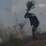 Φωτιά τώρα στο Γαλάτσι – Σηκώθηκαν δύο ελικόπτερα