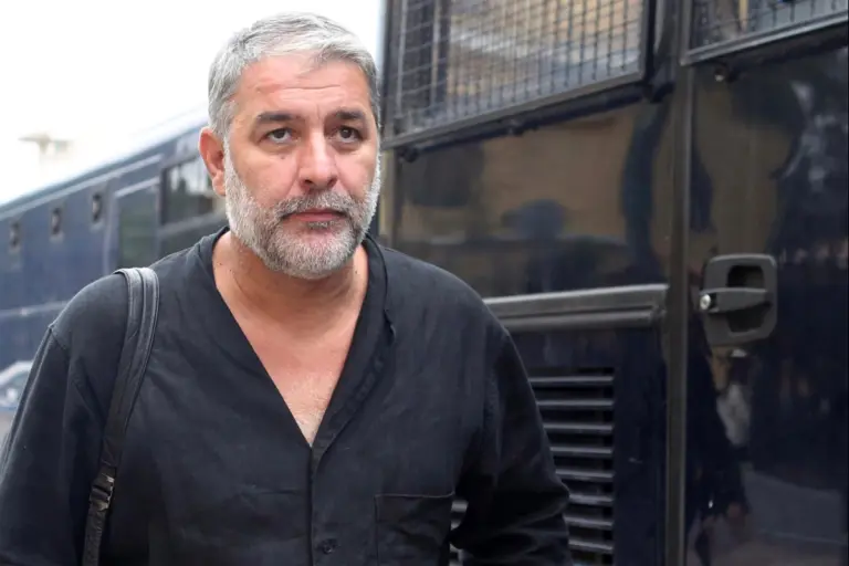 Βασίλης Μπισμπίκης: «Έπαθα έμφραγμα όρθιος. Πήγα στο νοσοκομείο νομίζοντας ότι έχω ψύξη»
