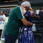 Παναθηναϊκός: Η αγκαλιά Ομπράντοβιτς – Δέσποινας Γιαννακοπούλου που συγκίνησε το T-Center