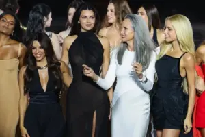 Δούκισσα Νομικού: Η μοναδική Ελληνίδα σε λαμπερό show κάτω από τον Πύργο του Άιφελ