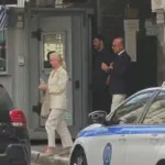 Γιώργος Μαζωνάκης: Η άφιξη των δύο ιατρών στην Ευελπίδων - Ξεκινά η απολογία τους