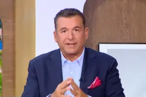 Ο Λιάγκας για την εικόνα του στην πρεμιέρα και τα σχόλια περί μπογιάς στα μαλλιά