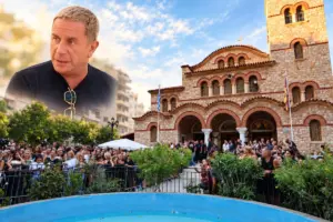 Γιώργος Μαζωνάκης: Πλήθος κόσμου και σήμερα στο λαϊκό προσκύνημα - Στη 1 η κηδεία του