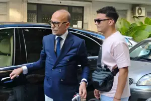 Θάνατος Μαζωνάκη: Έρευνα για πιθανό δίκτυο γύρω από τον κατηγορούμενο γιατρό - Οι γνωματεύσεις που ερευνούν οι Αρχές