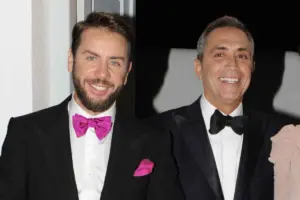 Γιώργος Μαζωνάκης: Το «αντίο» του κουμπάρου του και οι τρεις λέξεις που προκαλούν ερωτήματα