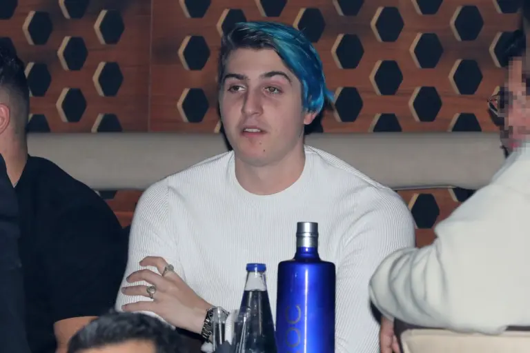 Good Job Nicky: Χέρι-χέρι με τον Γιώργο Μαζωνάκη – Το συγκινητικό «Για πάντα»